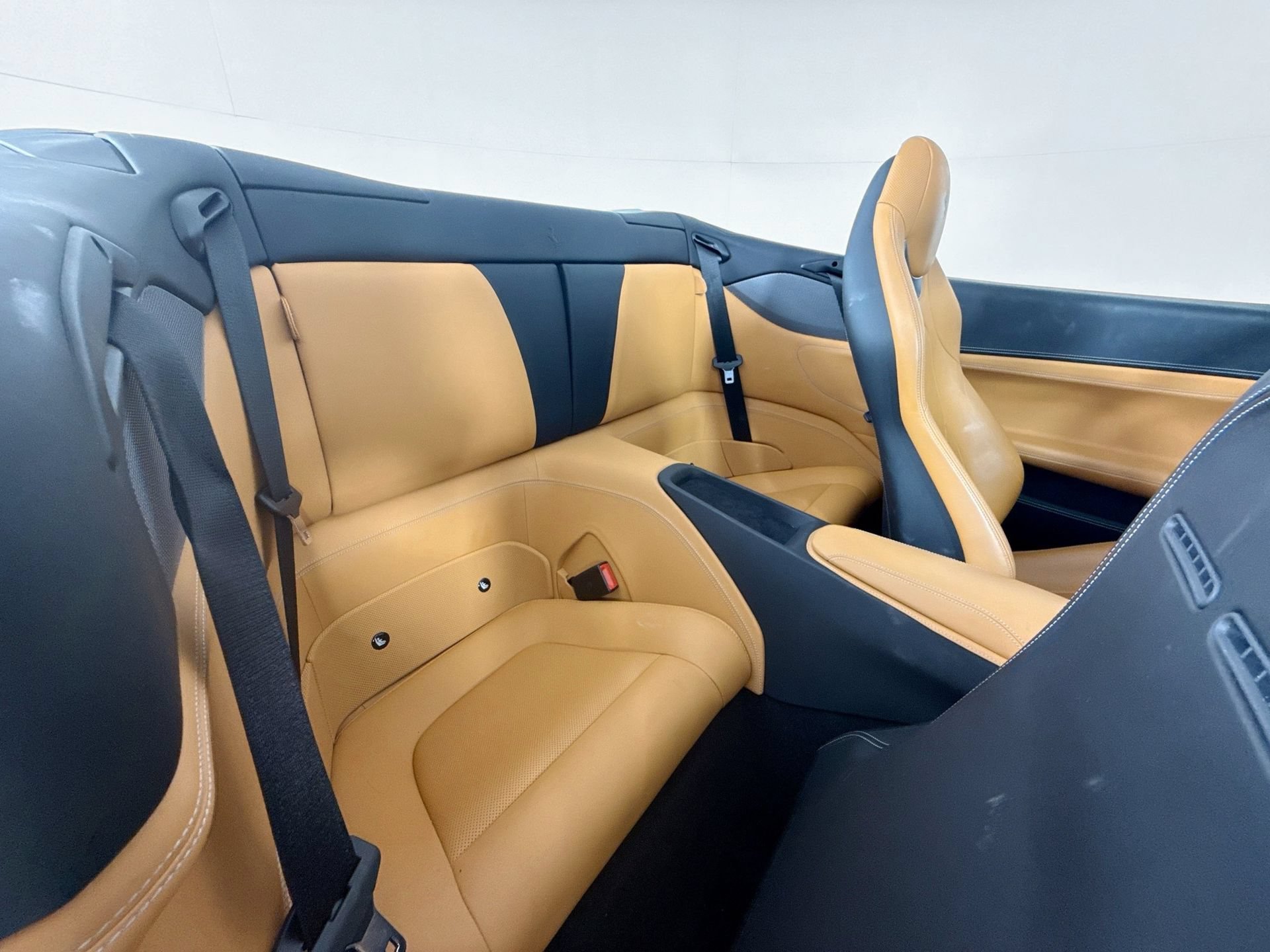 Certified 2021 Ferrari Portofino RWD image 21