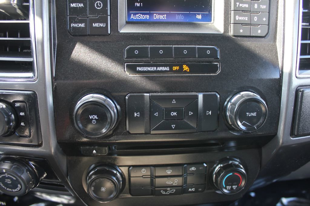 Used 2017 Ford F150 XLT w/ Trailer Tow Package image 19