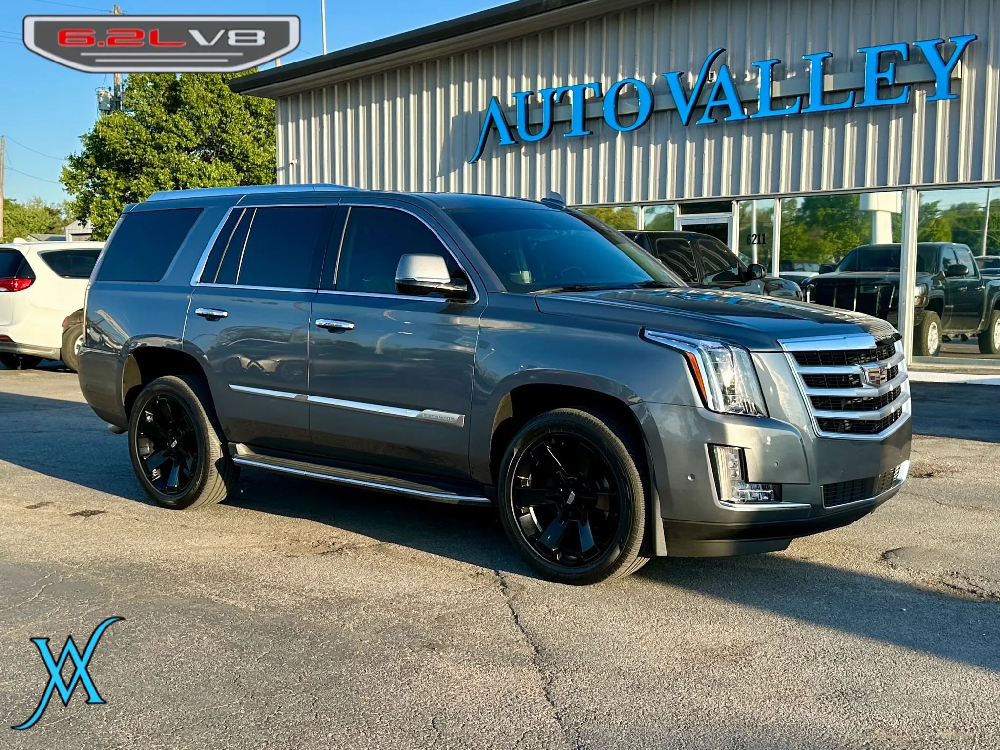 Used 2020 Cadillac Escalade Luxury AWD/4WD video 1