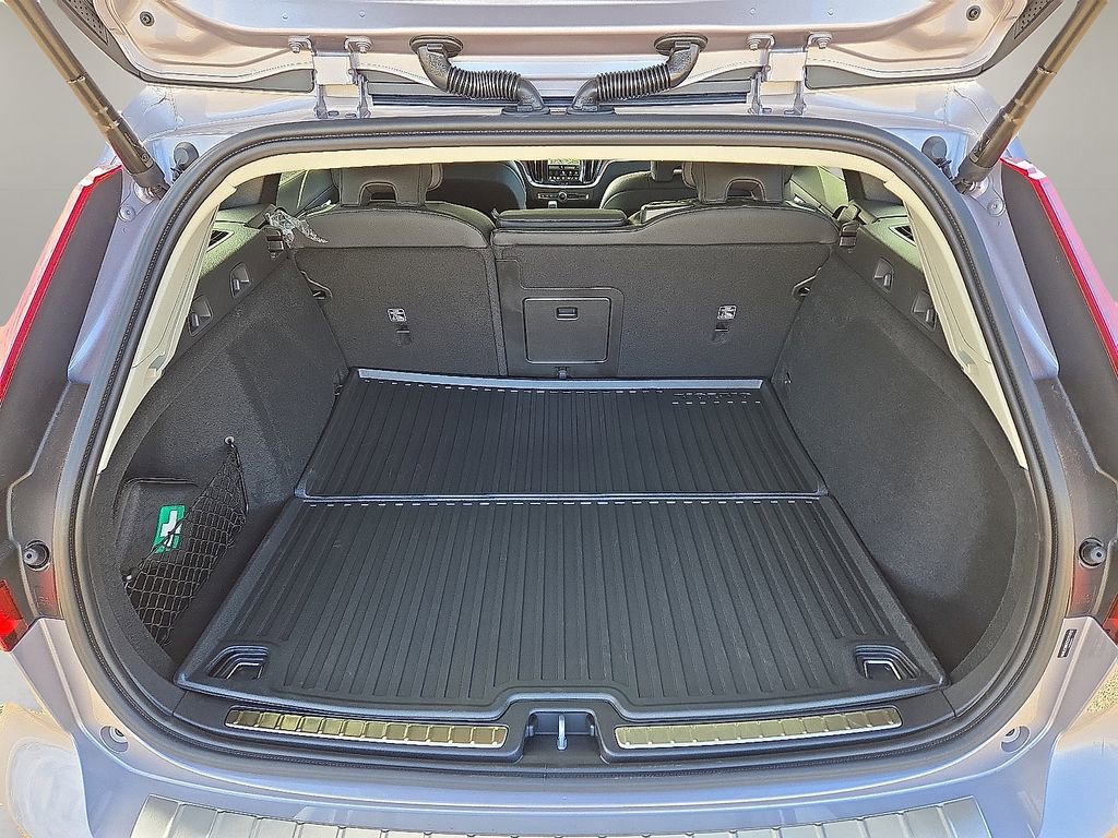 New 2026 Volvo V60 B5 Cross Country Plus w/ Protection Package Premier image 13