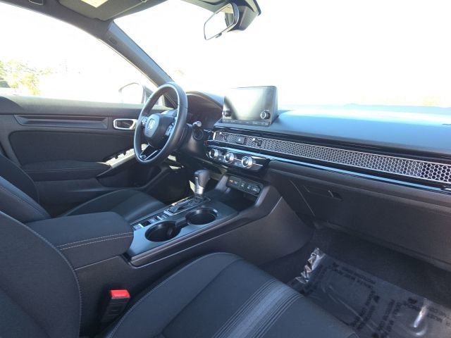 Used 2025 Honda Civic Sport image 18