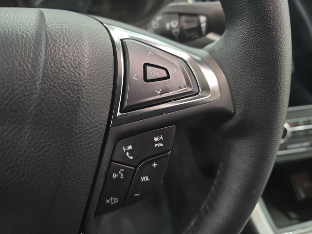 Used 2024 Ford Edge SEL w/ Sport Appearance Package AWD/4WD image 18