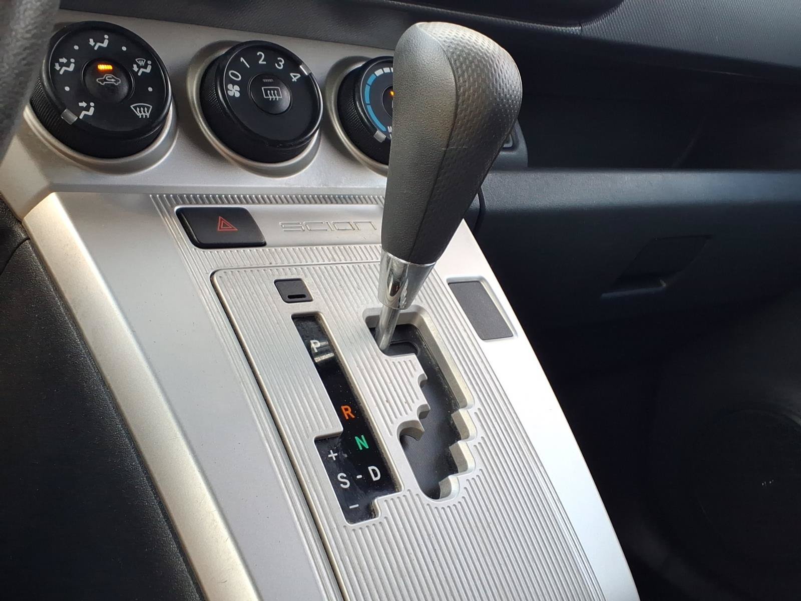Used 2008 Scion xB FWD image 13