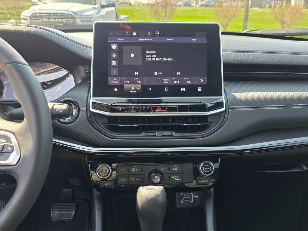 Used 2023 Jeep Compass Altitude image 20