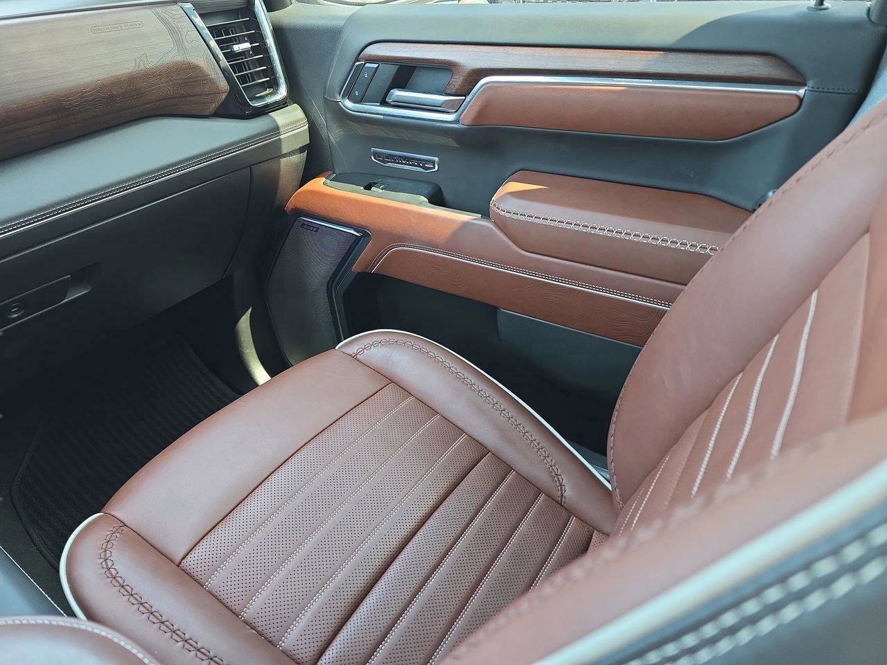 Used 2024 GMC Sierra 1500 Denali Ultimate AWD/4WD image 18
