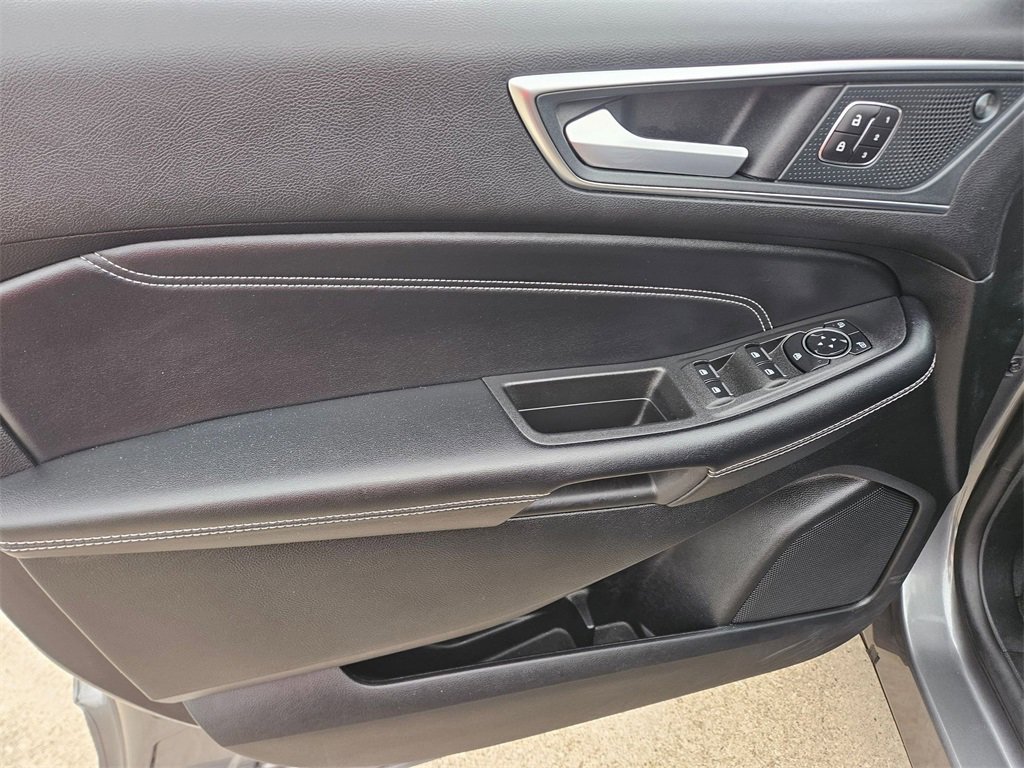 Used 2024 Ford Edge Titanium image 14