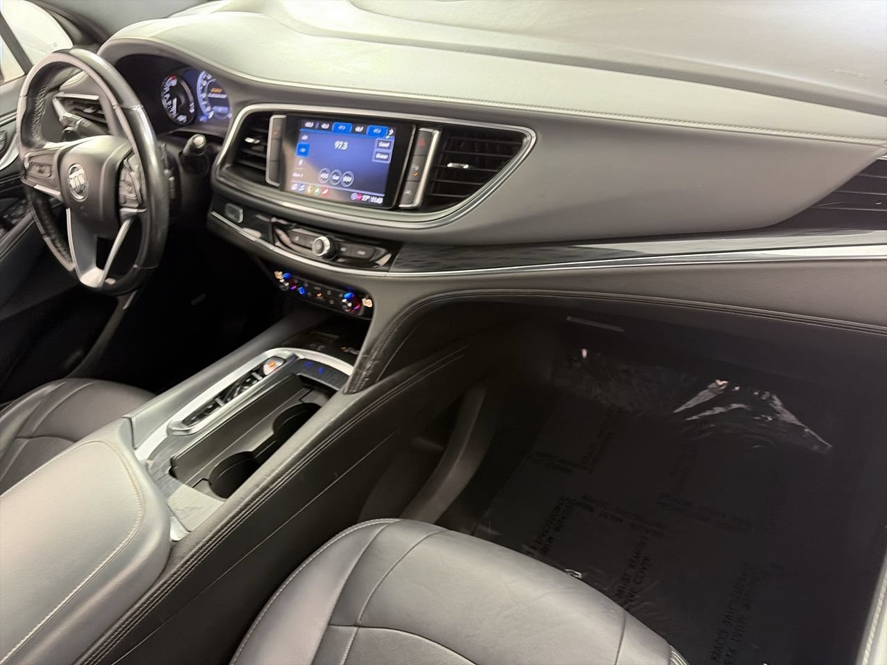 Used 2022 Buick Enclave Premium FWD image 26