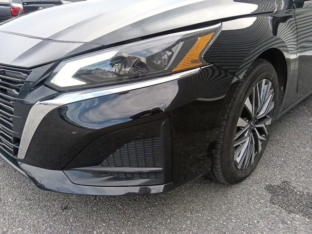 Used 2024 Nissan Altima 2.5 SV image 9