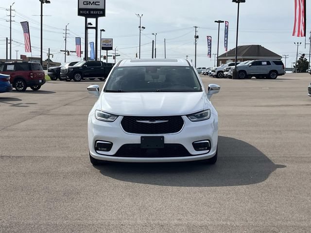 Used 2022 Chrysler Pacifica Limited FWD image 9