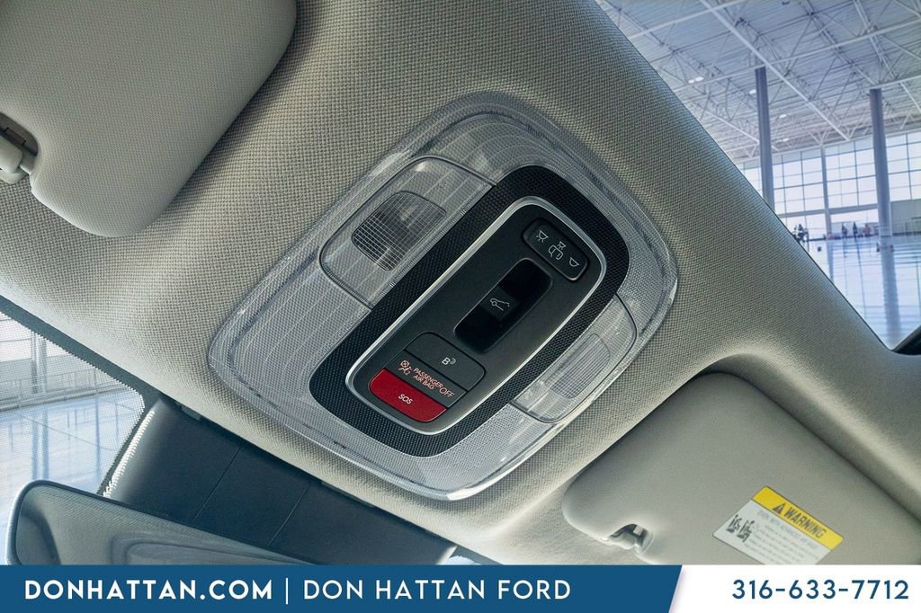 Used 2023 Hyundai Elantra Limited image 15