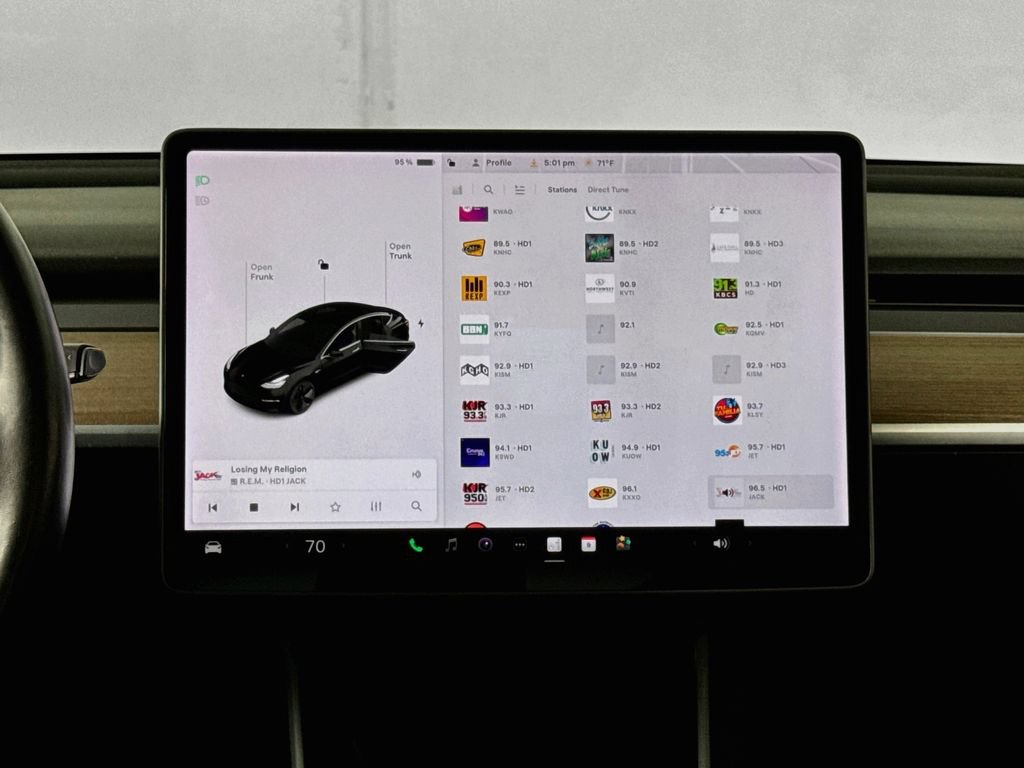 Used 2018 Tesla Model 3 Mid Range RWD image 11