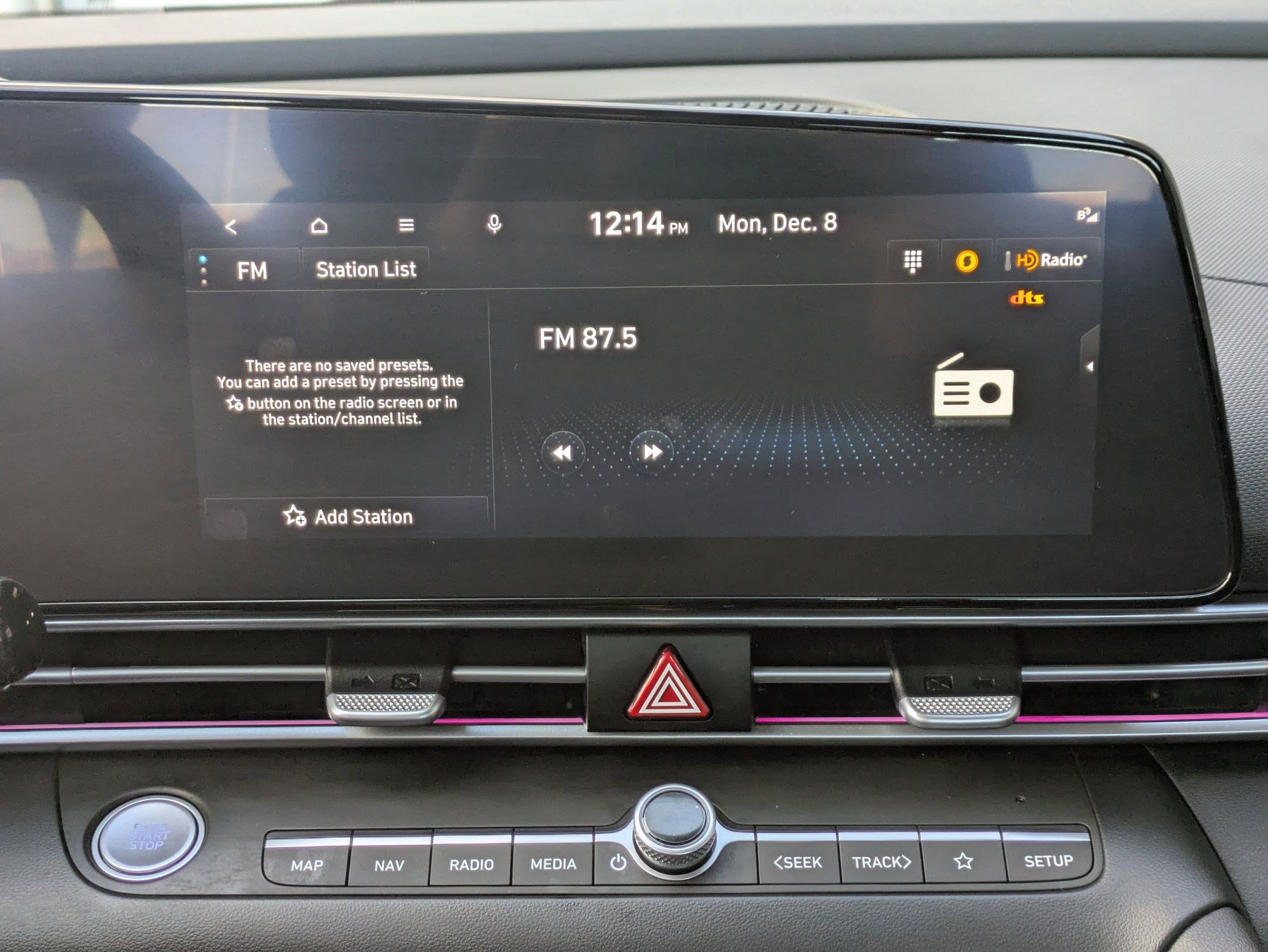 Used 2024 Hyundai Elantra SEL w/ Convenience Package image 18