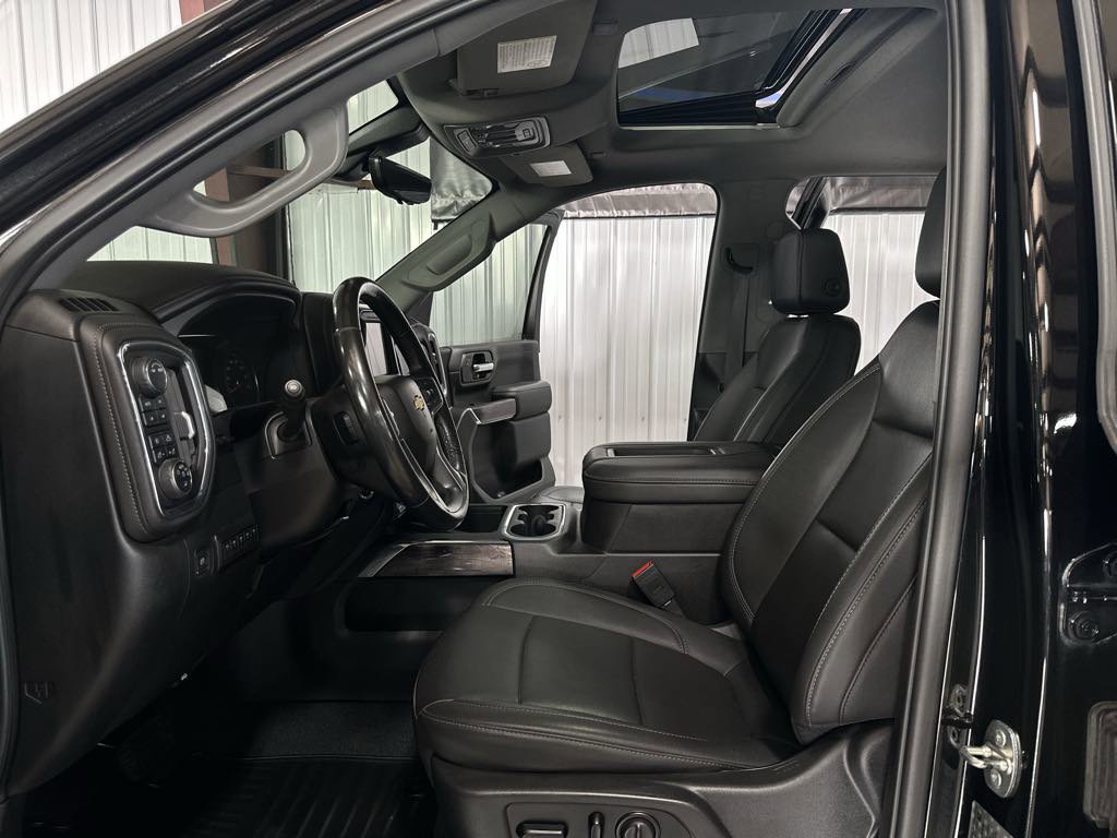 Used 2021 Chevrolet Silverado 3500 LTZ w/ LTZ Plus Package image 26