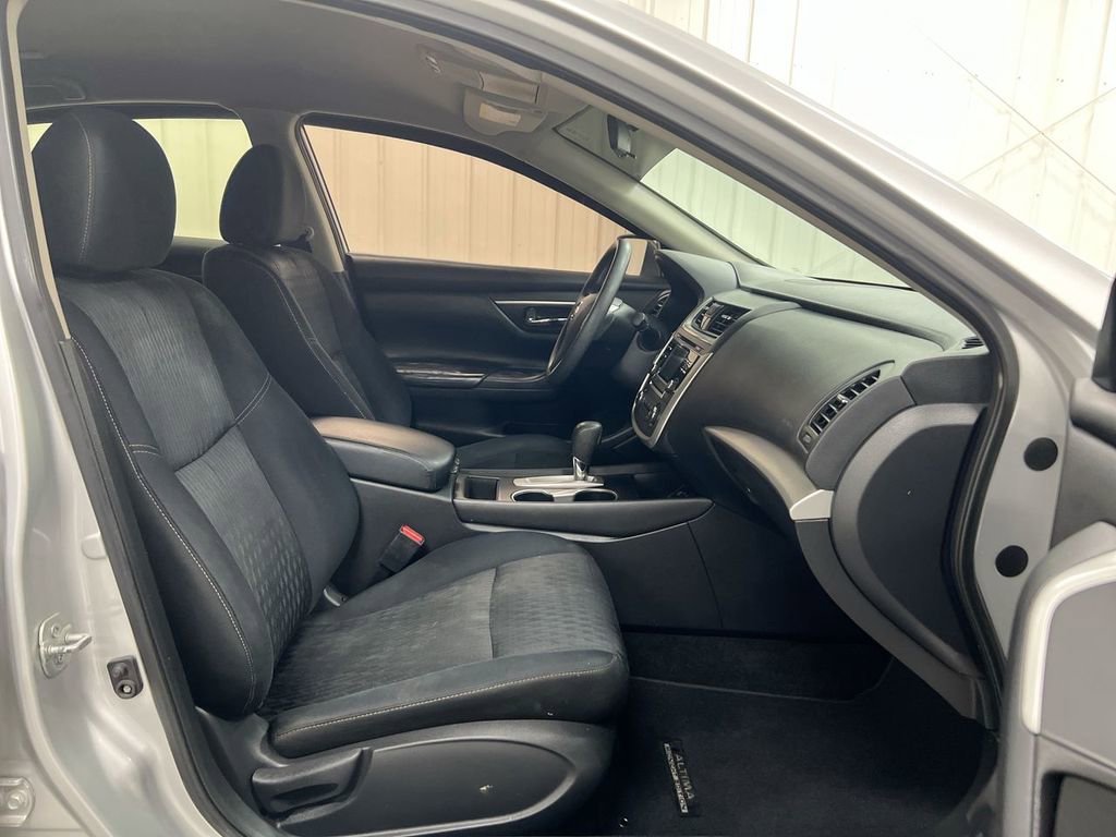 Used 2018 Nissan Altima 2.5 S w/ S Convenience Package image 21