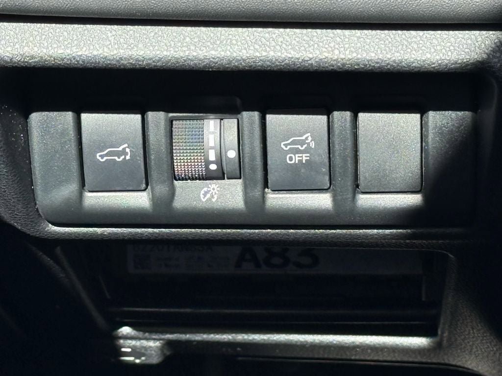 Used 2025 Subaru Outback Onyx Edition AWD/4WD image 19