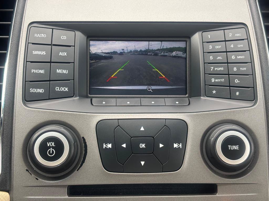 Used 2018 Ford Taurus SE FWD image 33