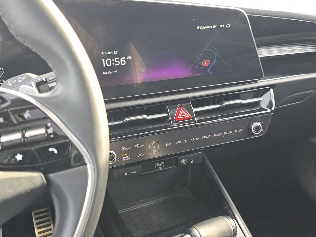 Used 2023 Kia Niro EX Touring image 28