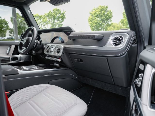 Certified 2025 Mercedes-Benz G 580 w/ EQ Technology image 26