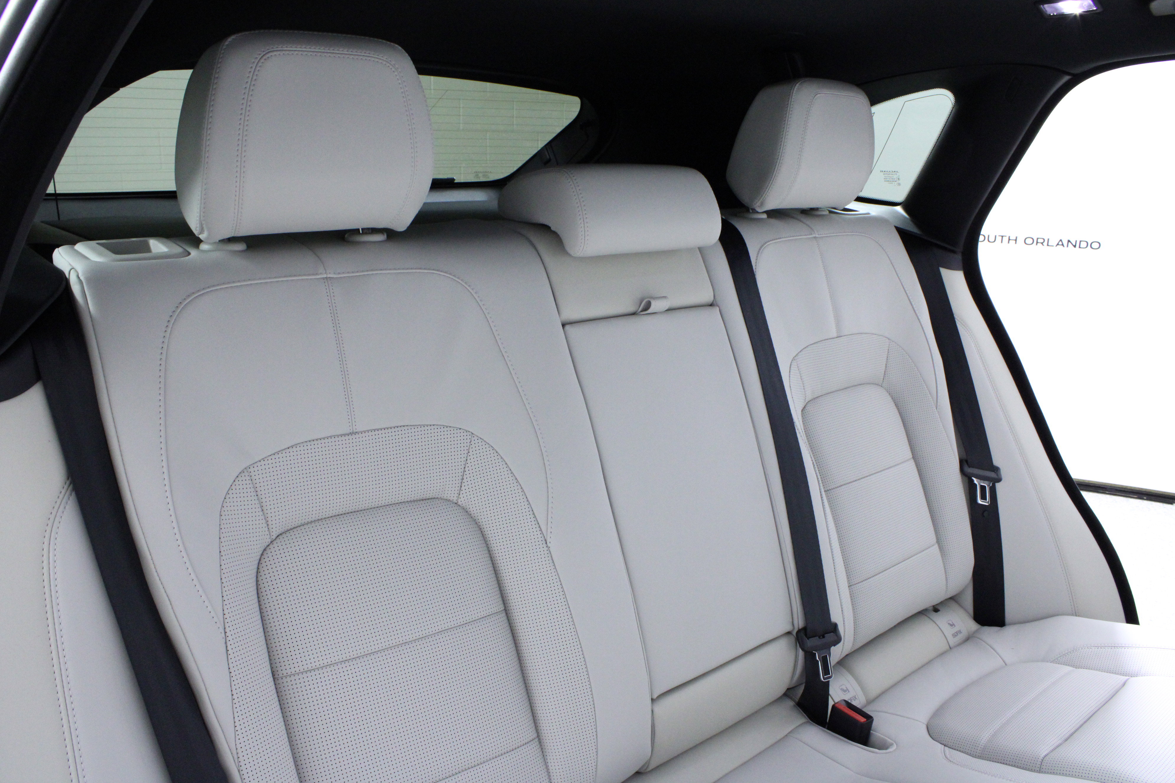 New 2026 Jaguar F-PACE R-Dynamic S image 12