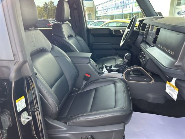 New 2025 Ford Bronco Badlands w/ Sasquatch Package AWD/4WD image 17