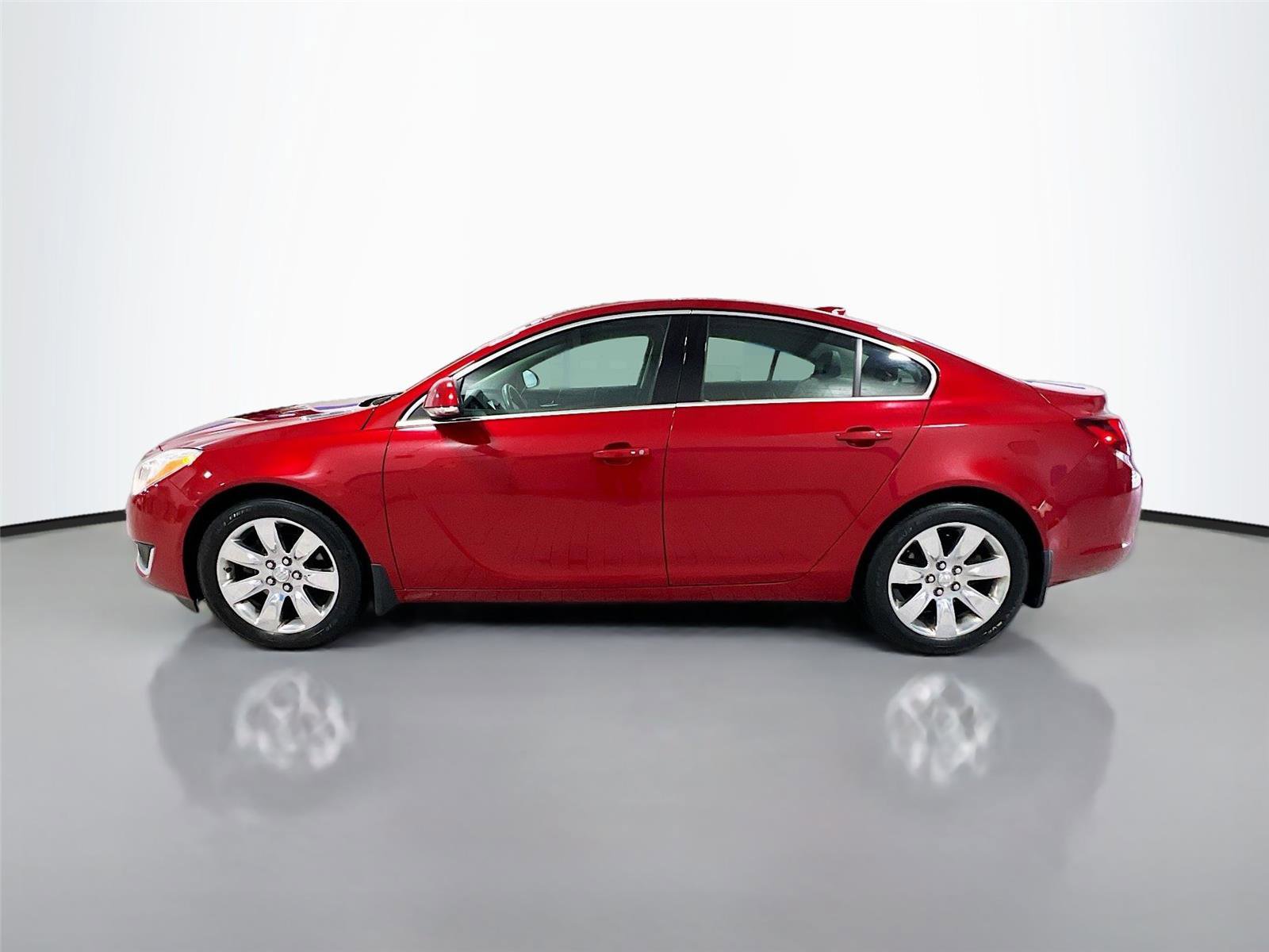 Used 2015 Buick Regal Premium w/ Experience Buick Package image 4