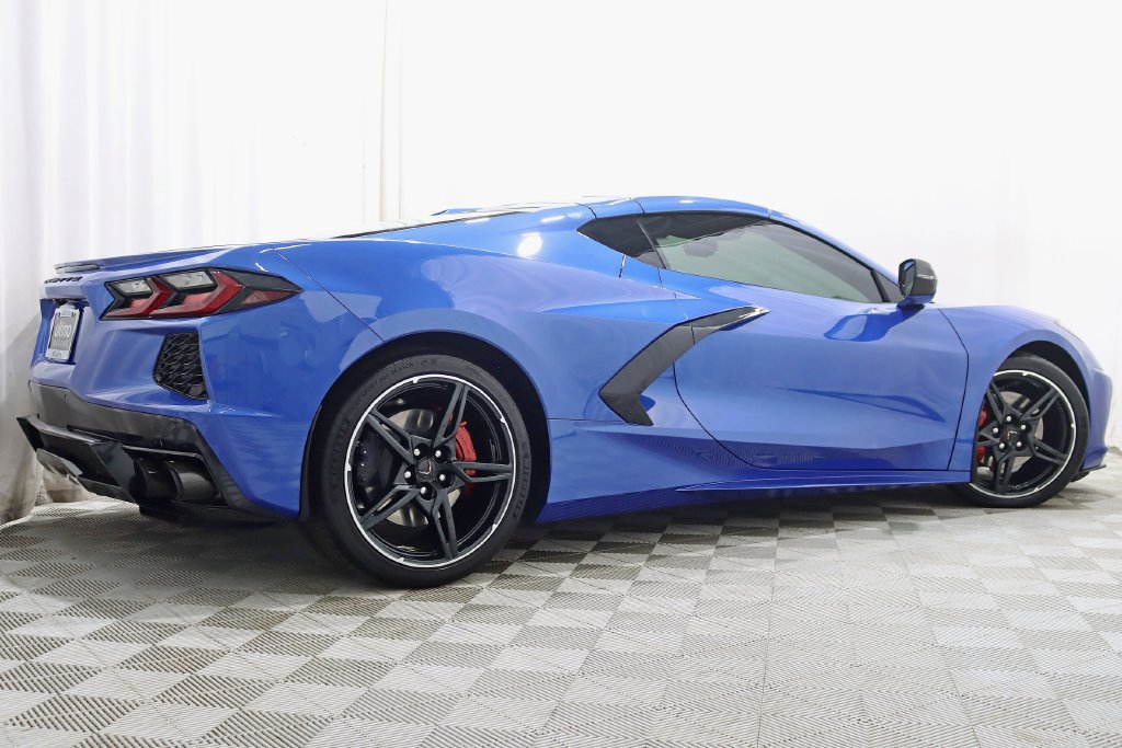 Used 2020 Chevrolet Corvette Stingray Preferred Cpe w/ 2LT Preferred Equipment Group RWD image 8