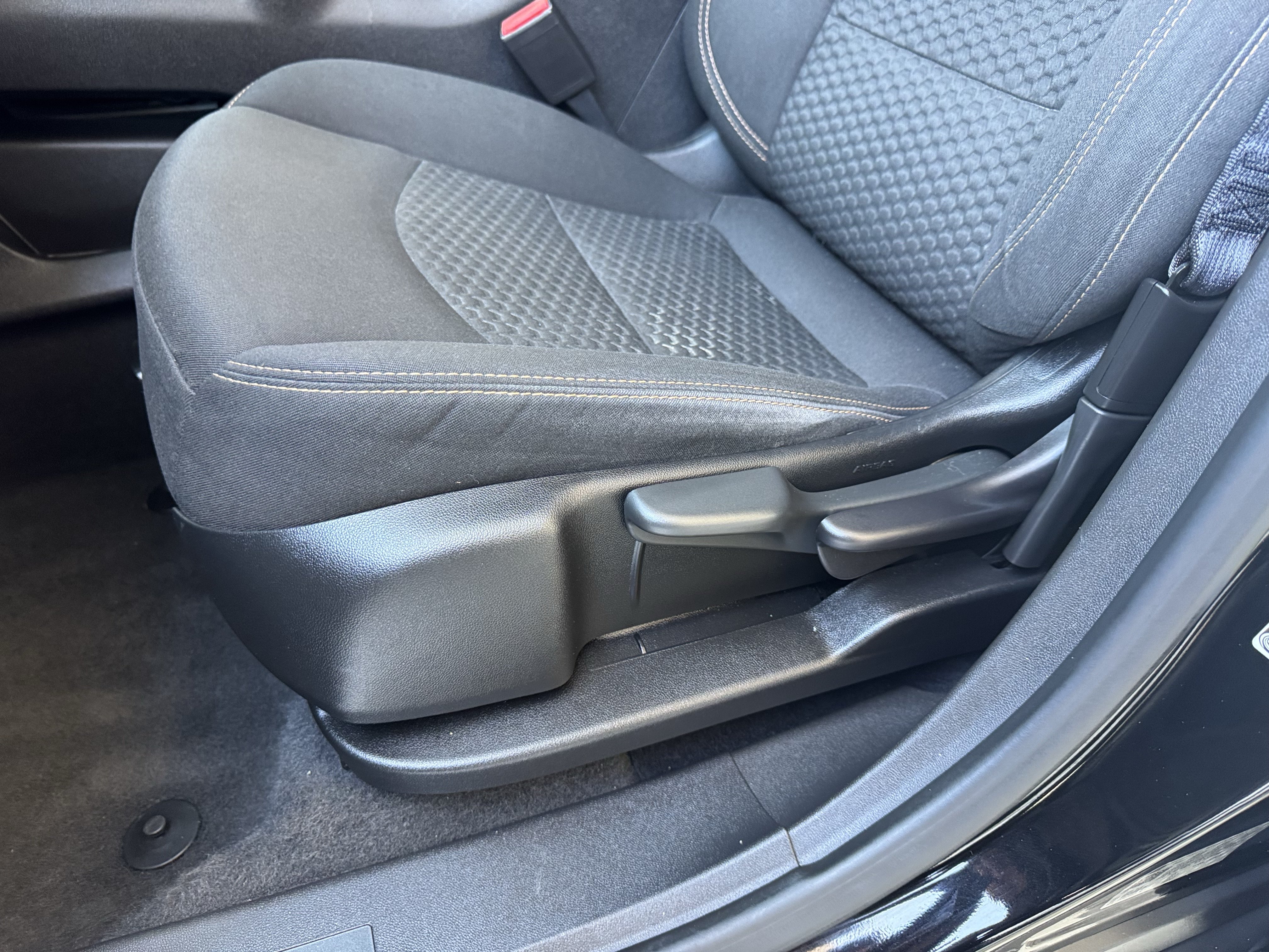 Used 2020 GMC Terrain SLE w/ Elevation Edition FWD image 12