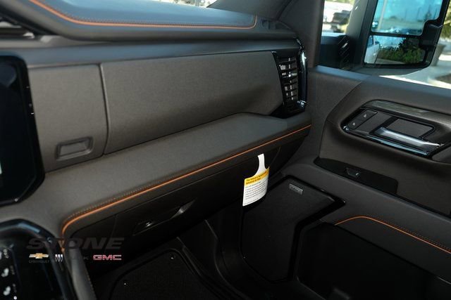 New 2025 GMC Sierra 2500 AT4 w/ AT4 Premium Plus Package image 30