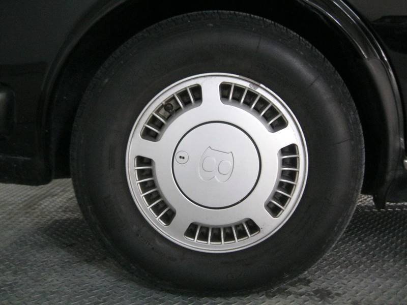 Used 1987 Bentley Turbo R RWD image 17