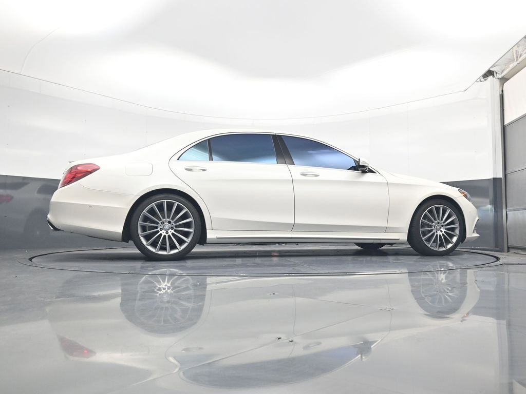 Used 2016 Mercedes-Benz S 550 Sedan image 23