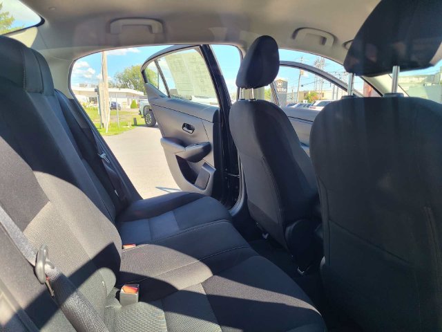 Used 2025 Nissan Sentra SV FWD image 22