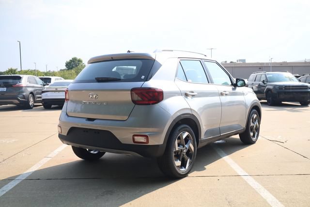 New 2026 Hyundai Venue SEL FWD image 6