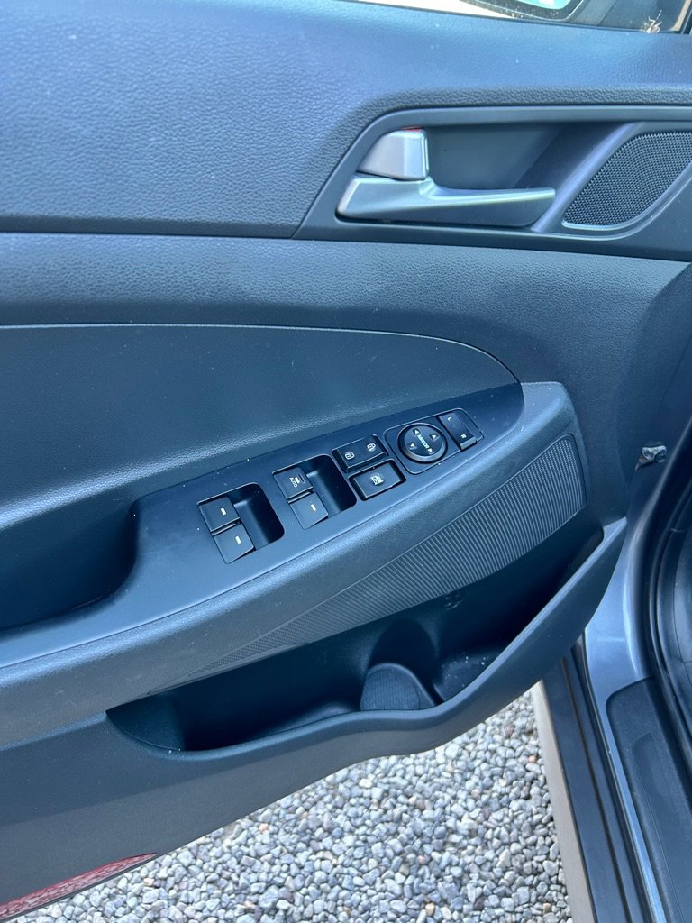 Used 2017 Hyundai Tucson SE image 5