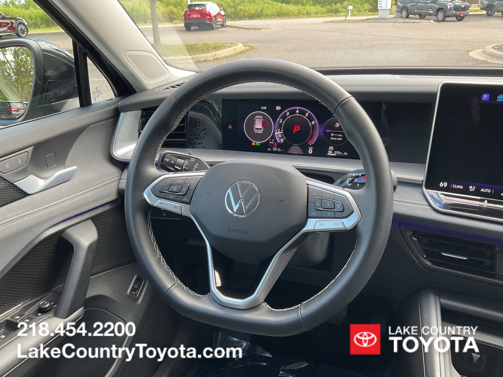 Used 2026 Volkswagen Tiguan SE AWD/4WD image 18