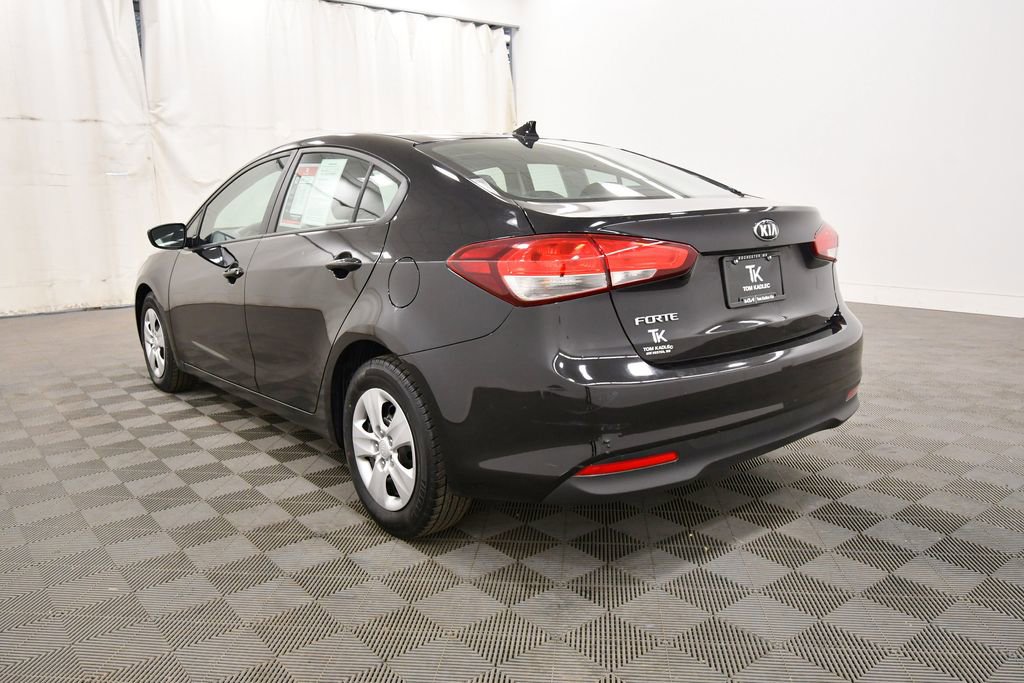 Certified 2017 Kia Forte LX FWD image 5