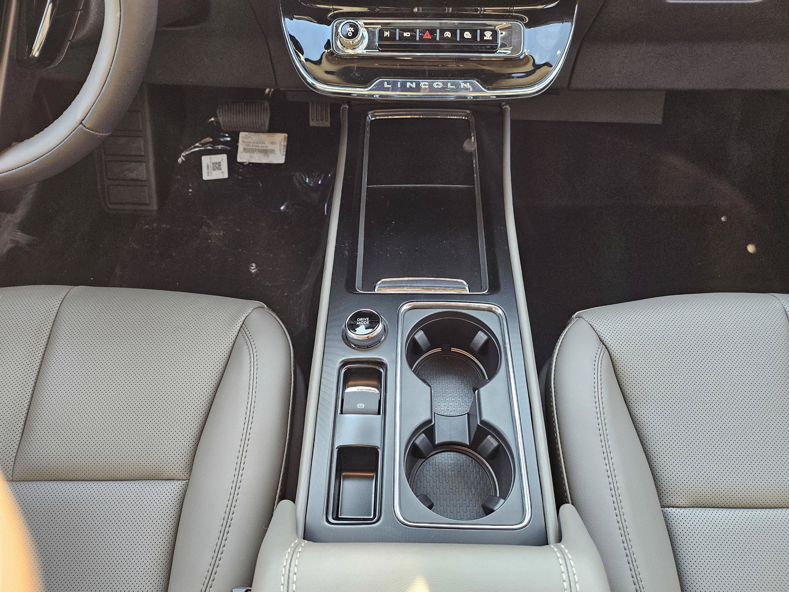 New 2026 Lincoln Corsair Premiere AWD/4WD image 18