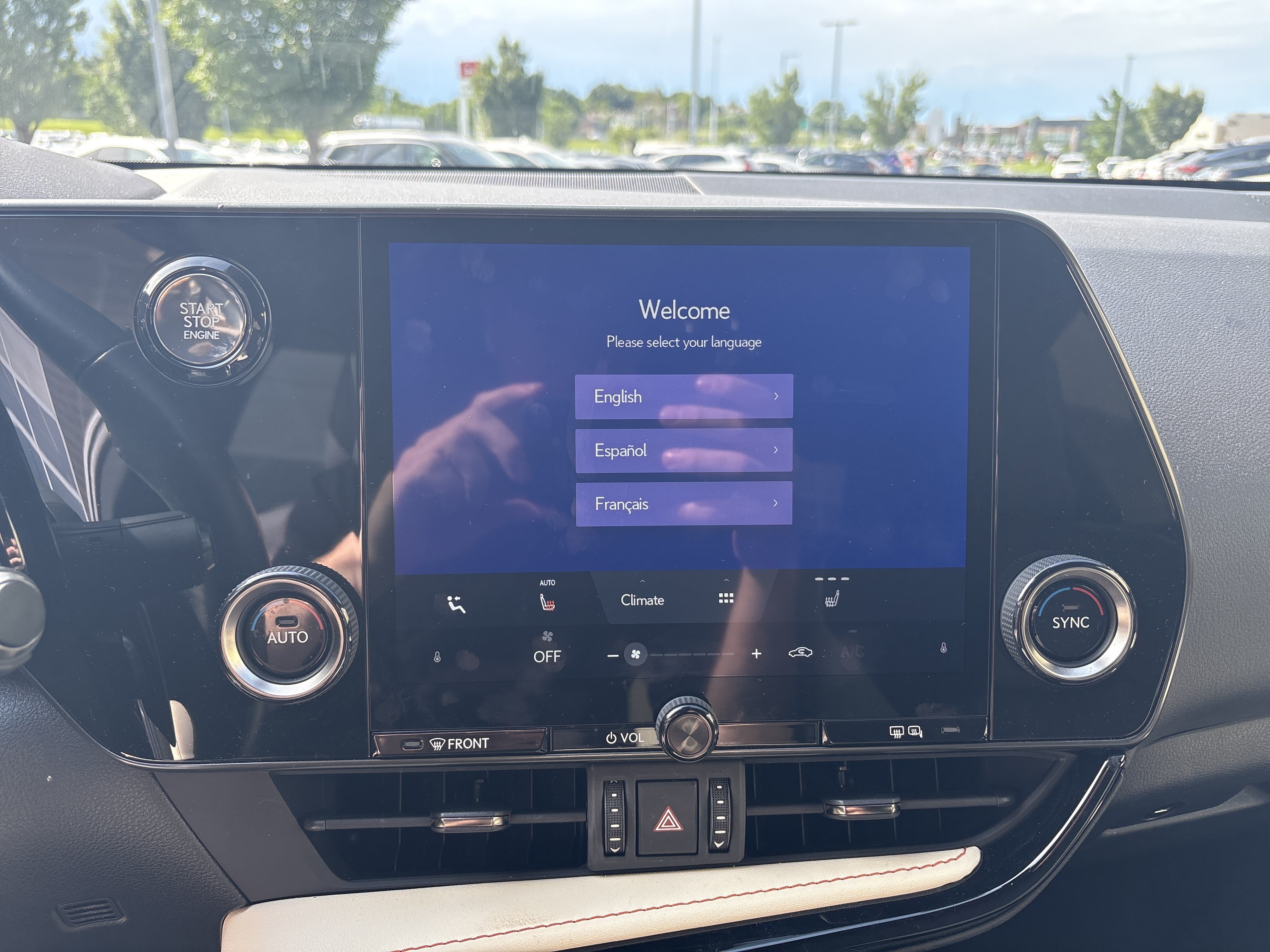 Used 2023 Lexus NX 250 FWD w/ Towing Package (2000 Lbs) image 22