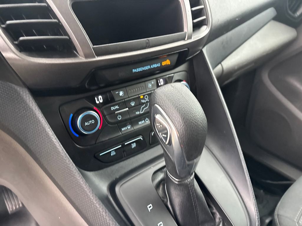 Used 2021 Ford Transit Connect XLT FWD image 20