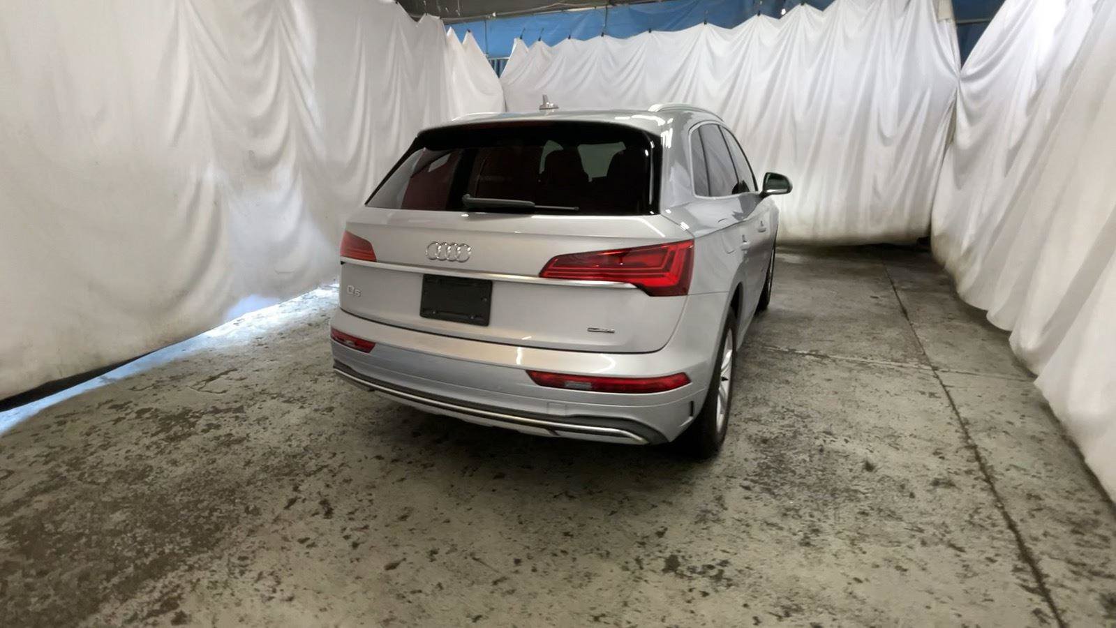 Used 2021 Audi Q5 2.0T Premium w/ Convenience Package AWD/4WD image 7