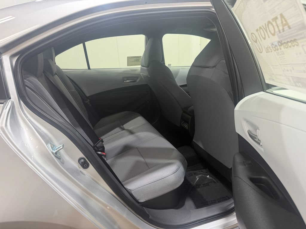New 2026 Toyota Corolla SE w/ SE Premium Package FWD image 27