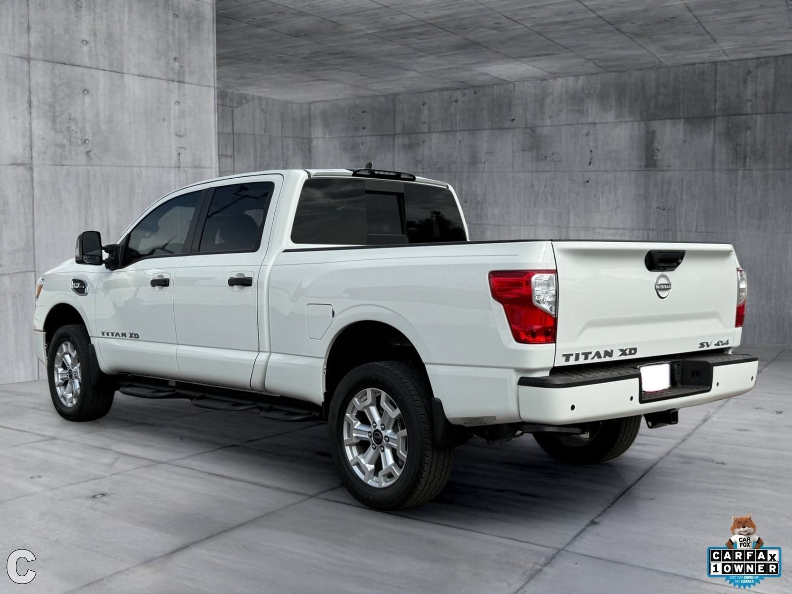 Used 2024 Nissan Titan SV w/ SV Convenience Package AWD/4WD image 4