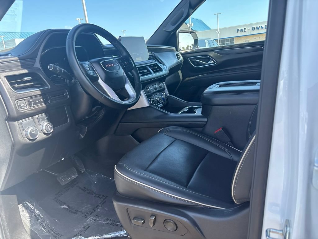 Used 2024 GMC Yukon SLT RWD image 18