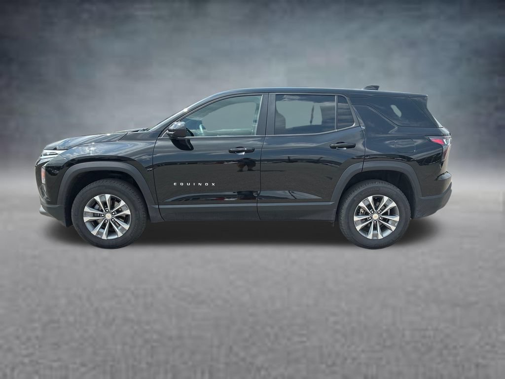 Used 2026 Chevrolet Equinox LT AWD/4WD image 2
