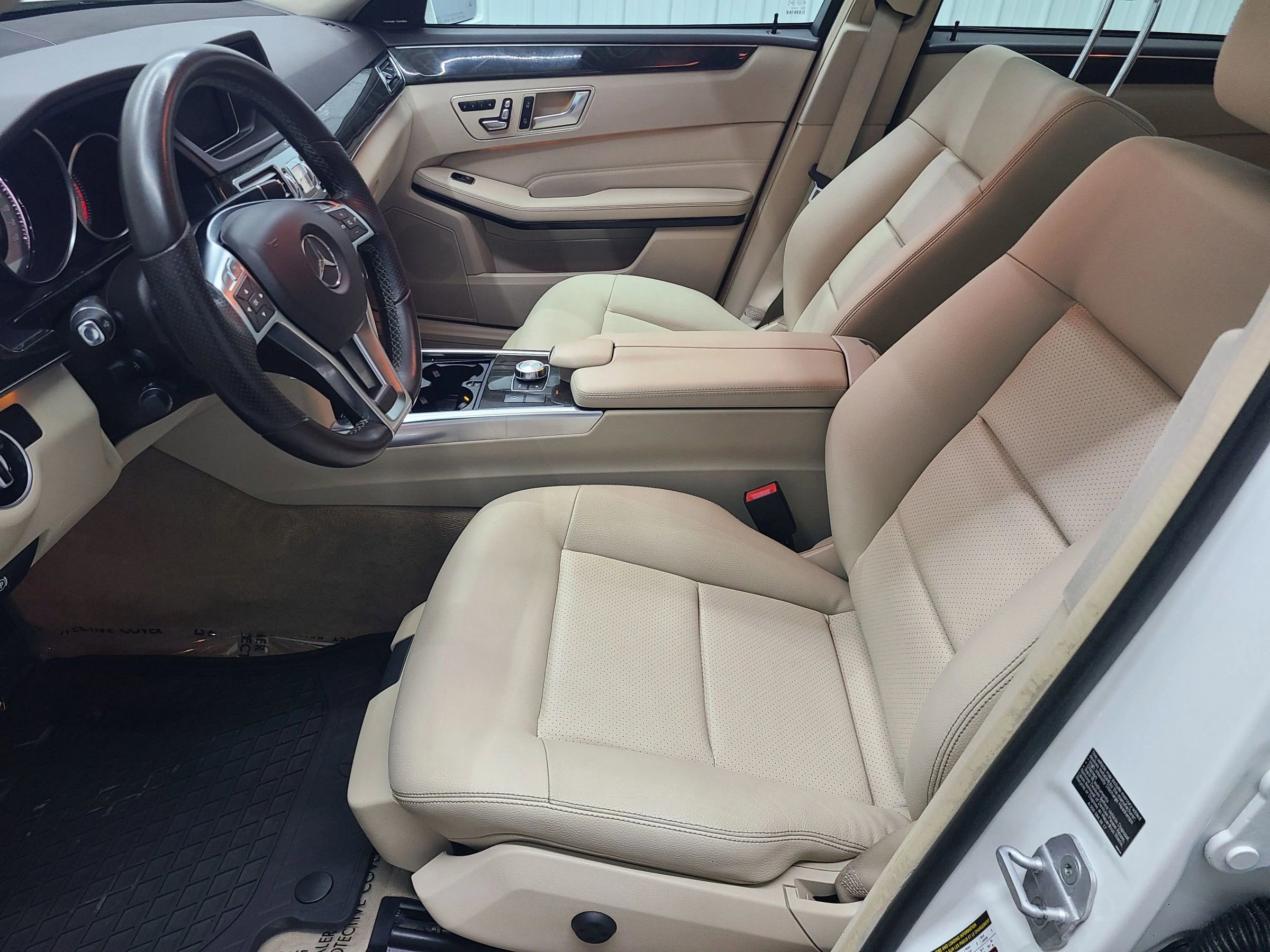 Used 2014 Mercedes-Benz E 350 Sedan image 22