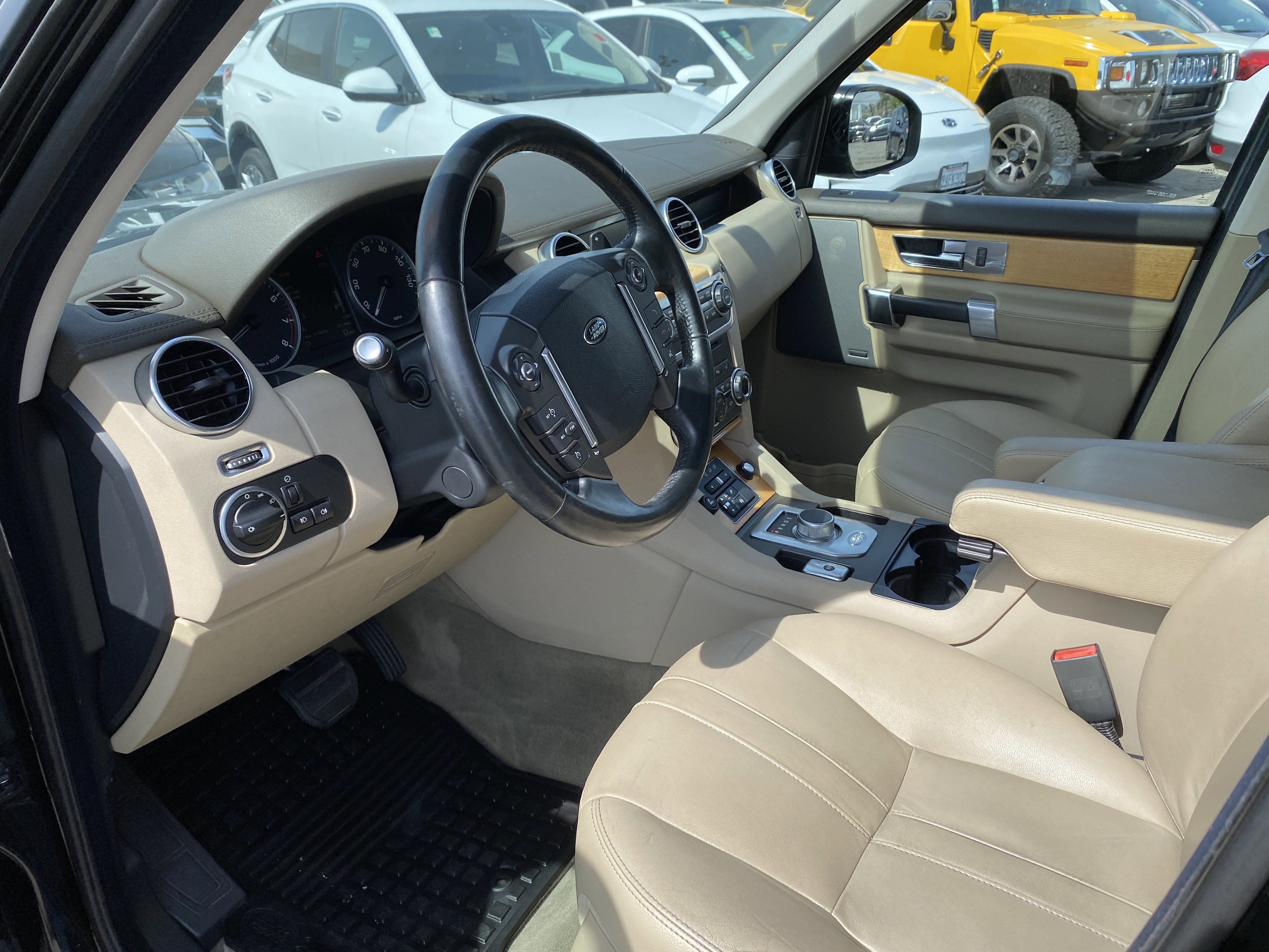 Used 2014 Land Rover LR4 HSE image 12