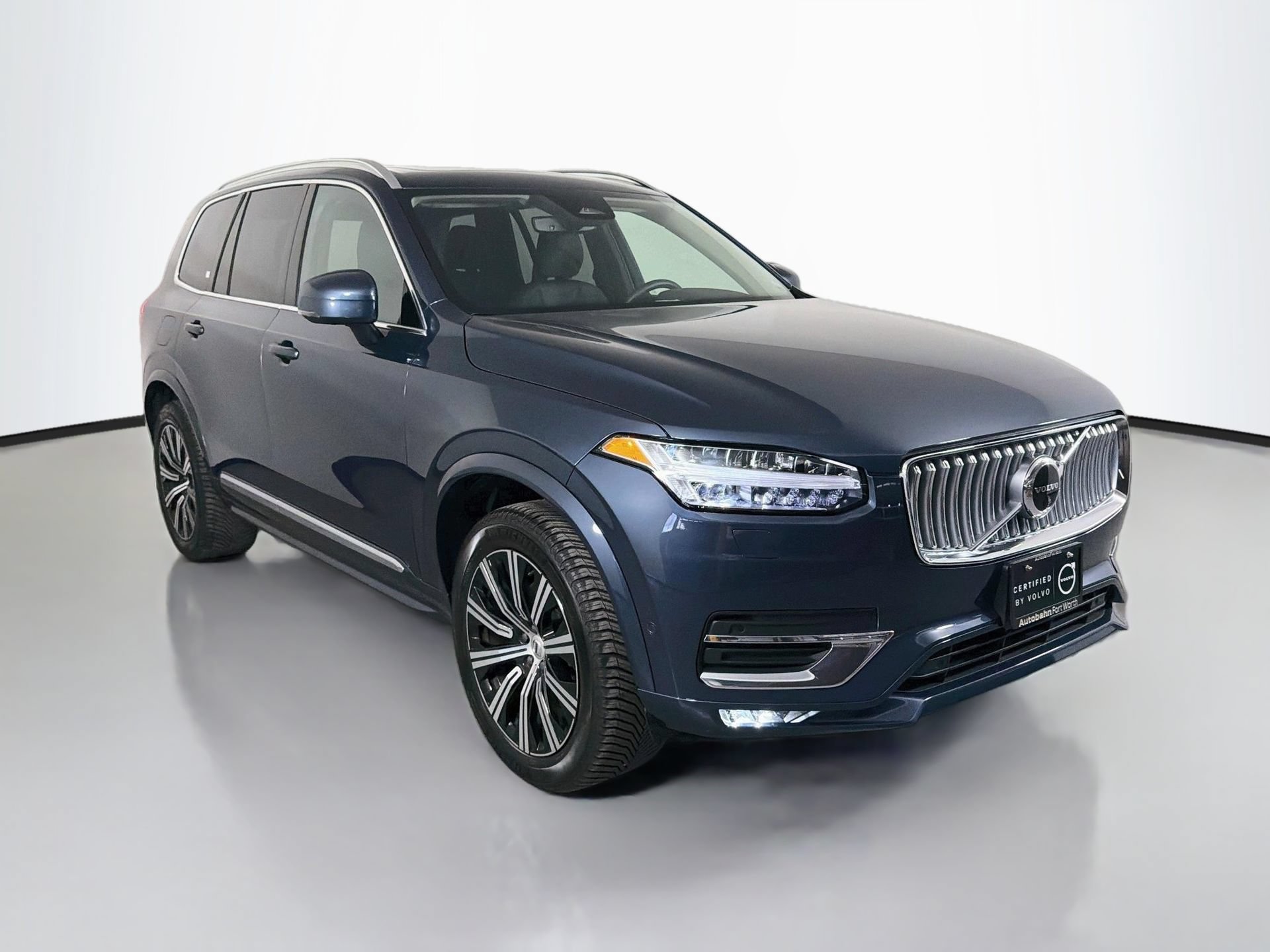 Certified 2023 Volvo XC90 B6 Plus w/ Protection Package Premier AWD/4WD image 3