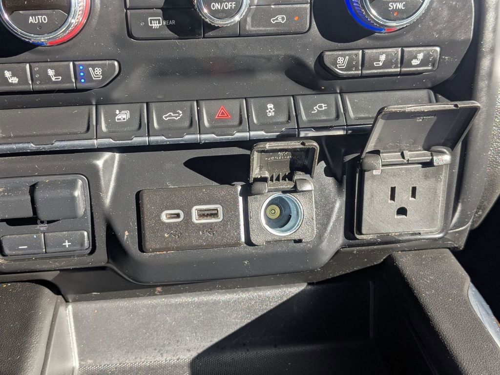 Used 2022 GMC Sierra 2500 SLT w/ SLT Convenience Package image 26