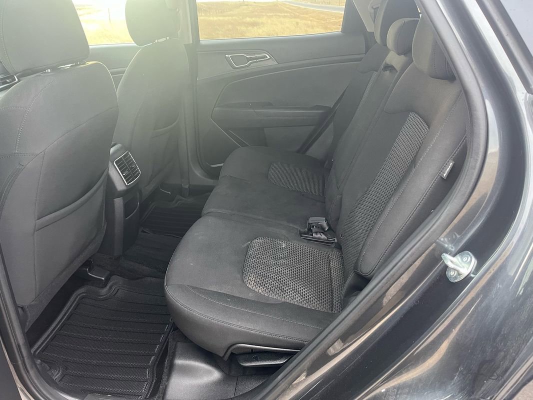 Used 2024 Kia Sportage LX image 16