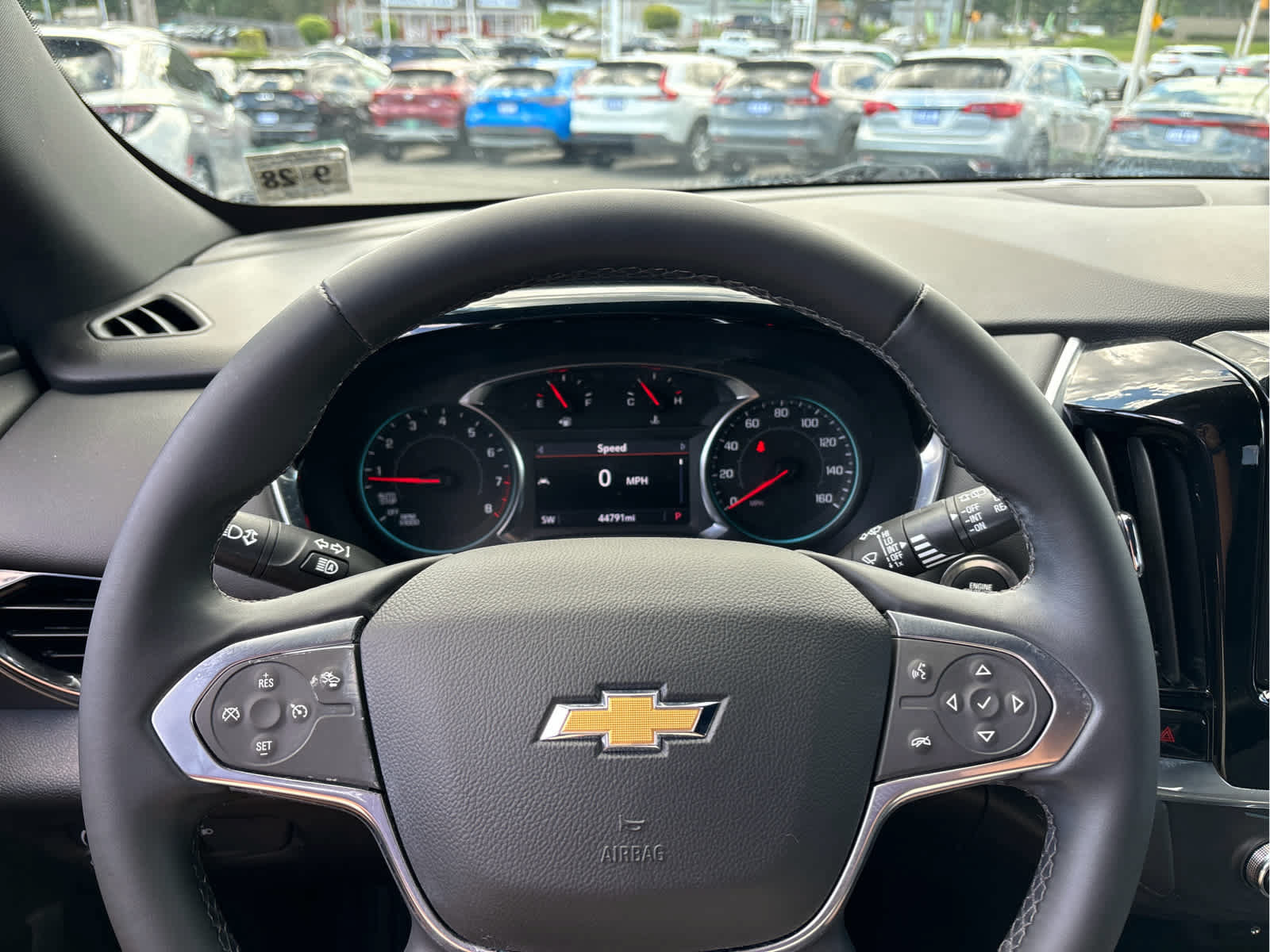 Certified 2023 Chevrolet Traverse LT FWD image 8