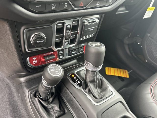 New 2025 Jeep Wrangler Rubicon w/ XTREMEE 35" Tire Package image 27